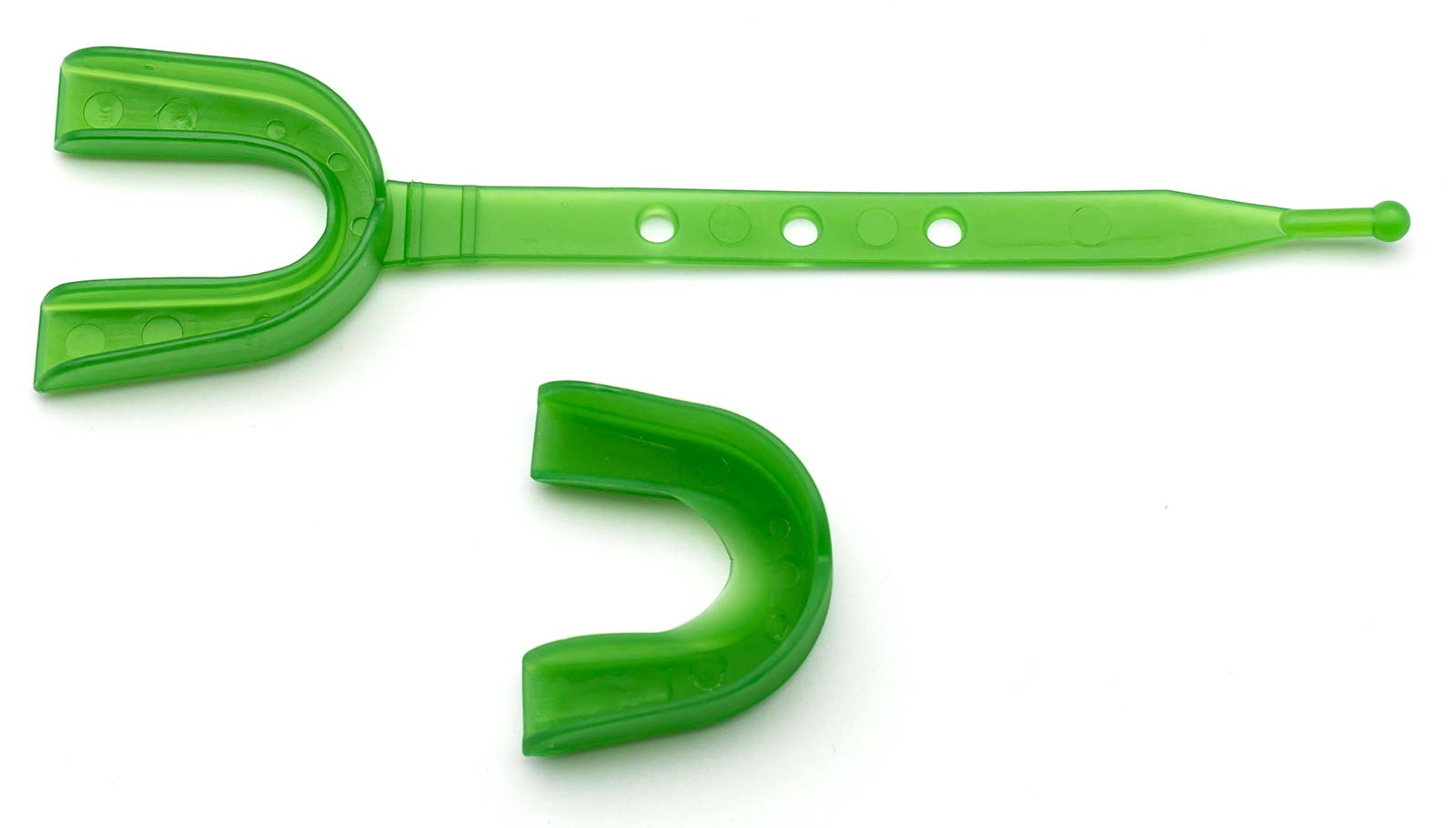 Mouthguard styles, strap and no-strap